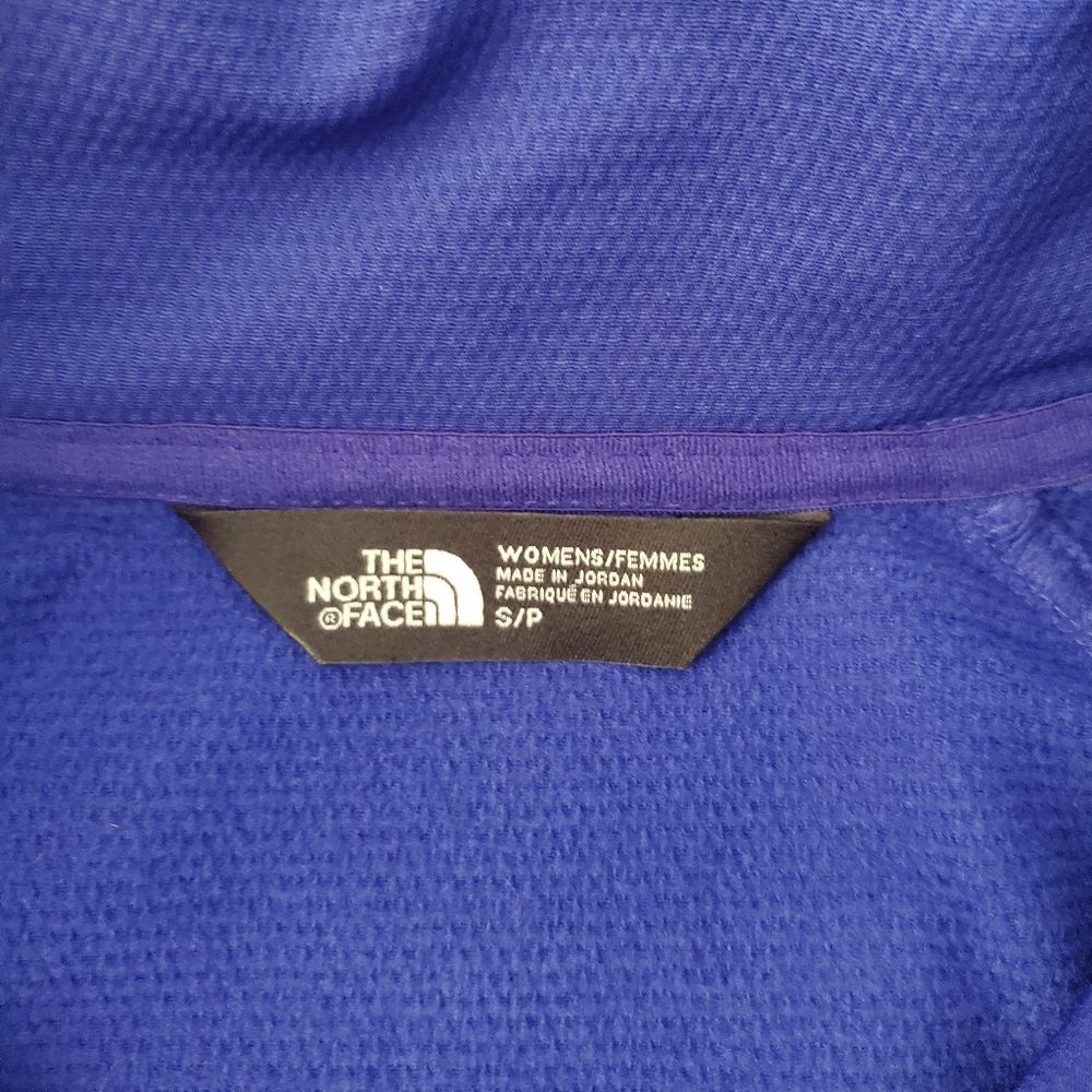 Northface pull over - Picture 3 of 3